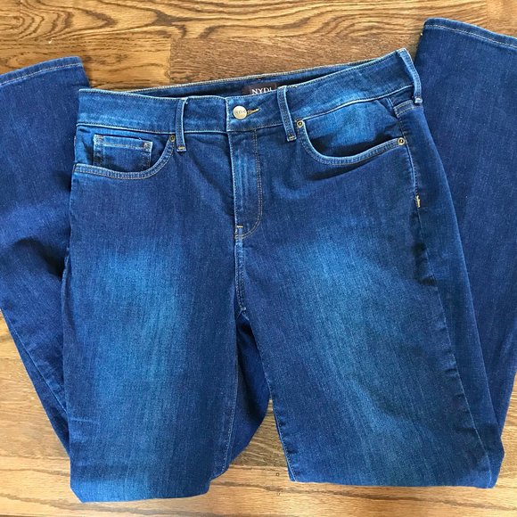 NYDJ Marilyn Straight Leg size 8 - Picture 3 of 6